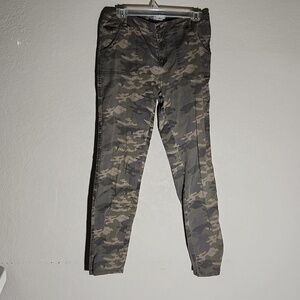 Style Me Pants Womens Size 8 camoflauge altered waist see meaurments Flaw